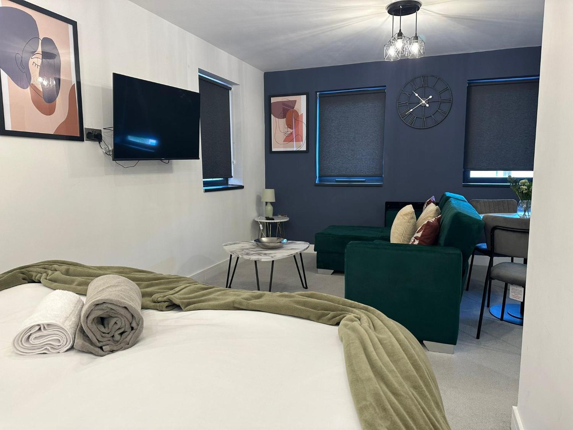 Newark House Premium Apartments With Sofa Beds - Wifi - Free Parking - Perfect For Contractors! Питерборо Екстериор снимка