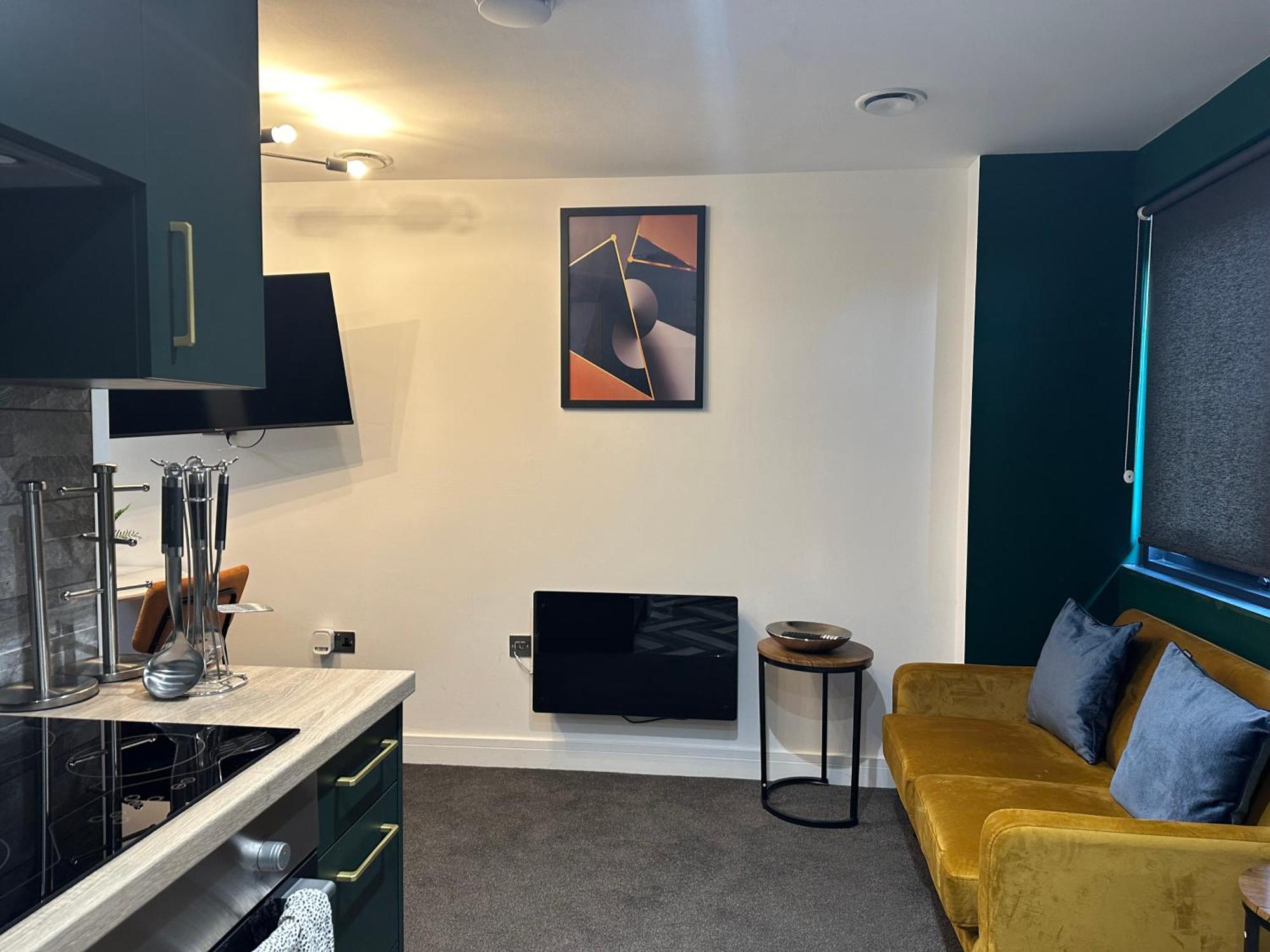 Newark House Premium Apartments With Sofa Beds - Wifi - Free Parking - Perfect For Contractors! Питерборо Екстериор снимка
